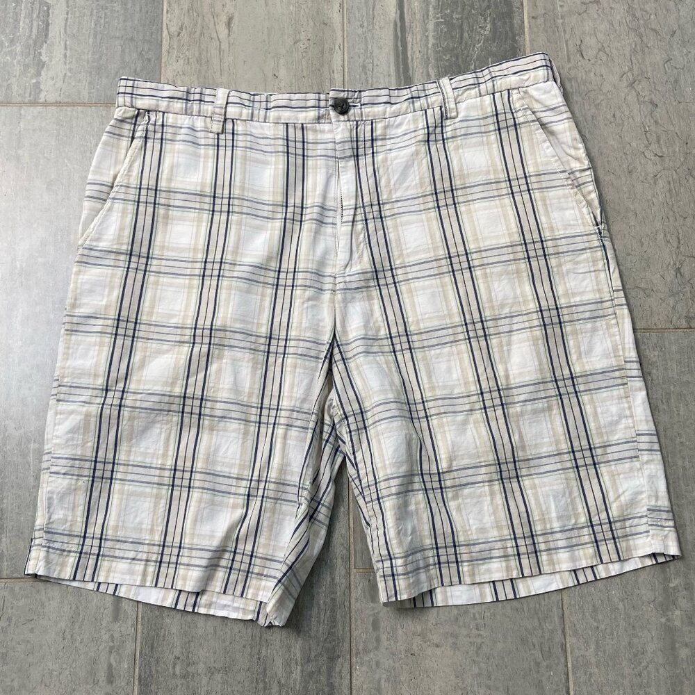 Izod Flat Front Cotton Chino Shorts Gray Plaid Men's Size 38
